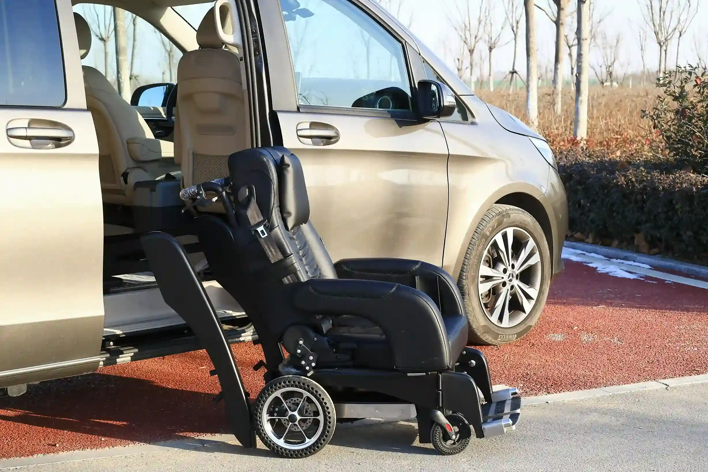 wheelchair-taxi-auckland_taxivans